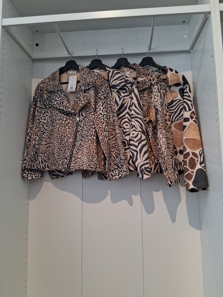 OZ.25044 Jacke gemustert Größe bis 44