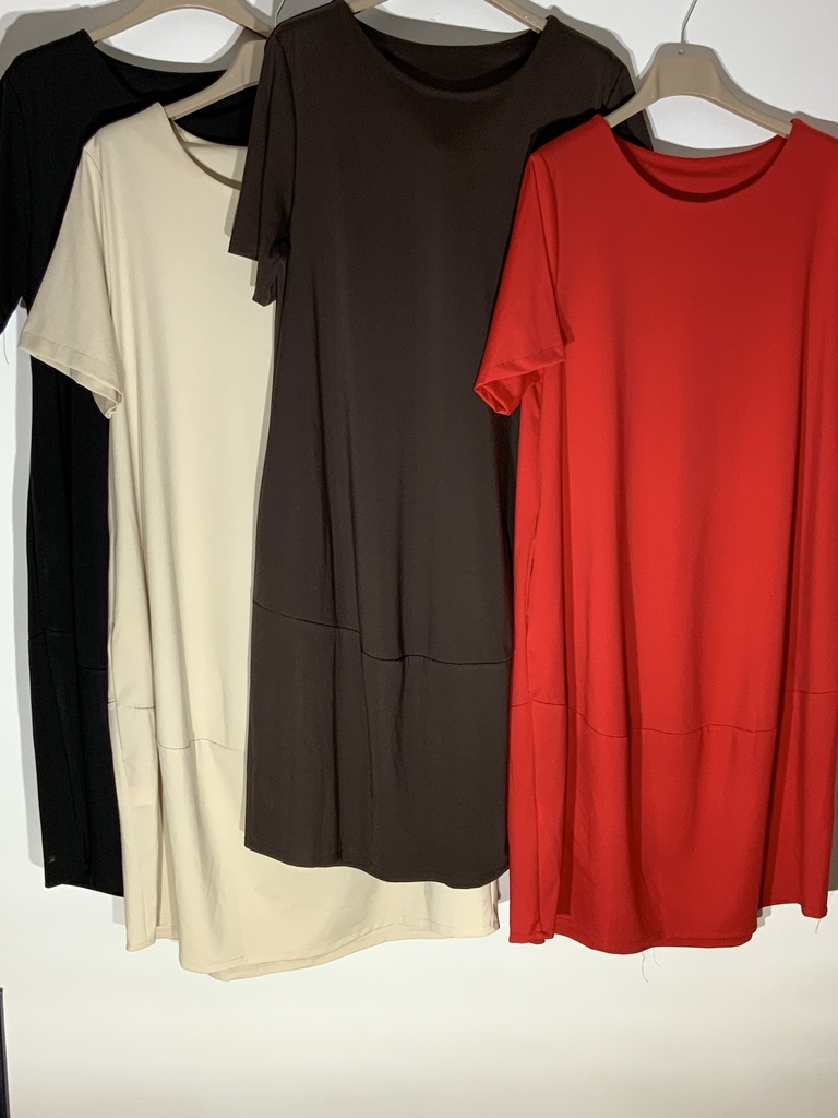 DA.5574 Kleid kurz Arm