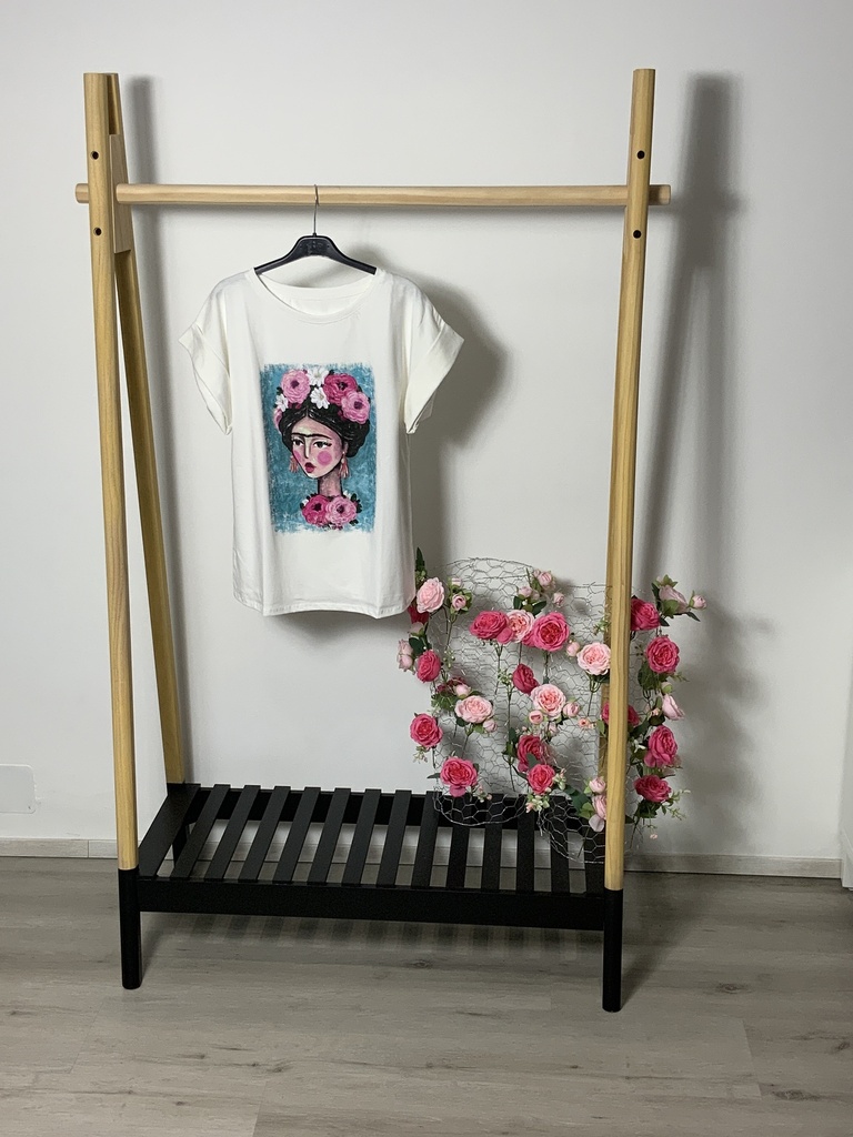FIR. 16865 T-Shirt mit  Bild Blumen Frau