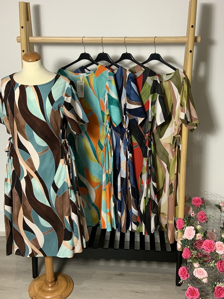 19S. 4905 Kleid