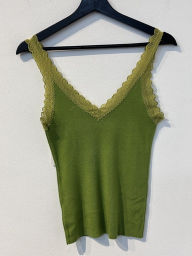 Einheitsgröße: bis 38 Material: 50% Viscose 28% Nylon  22% Polyester